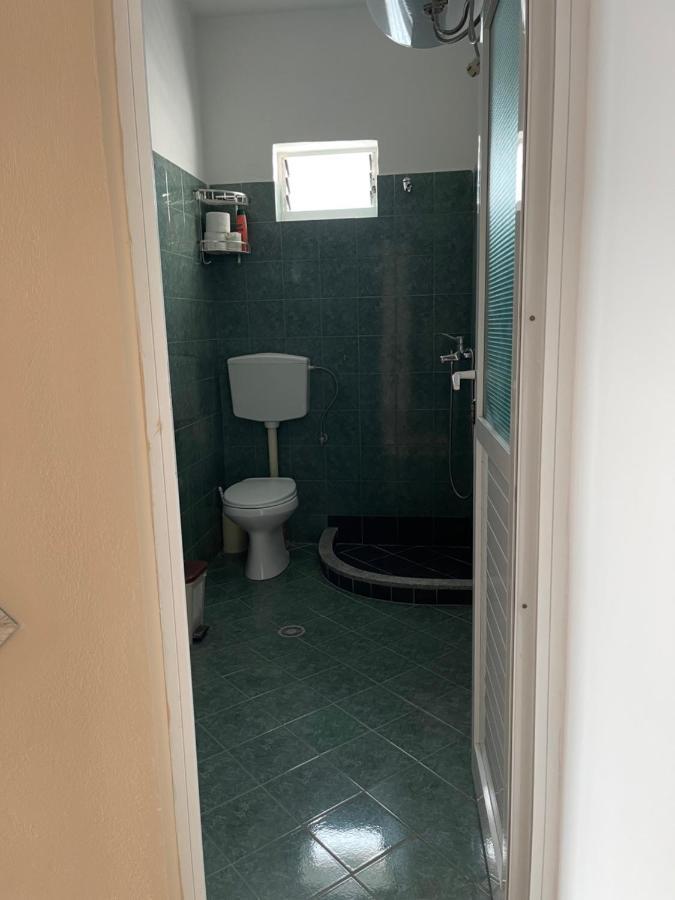 סרנדה Oni'S Apartments מראה חיצוני תמונה