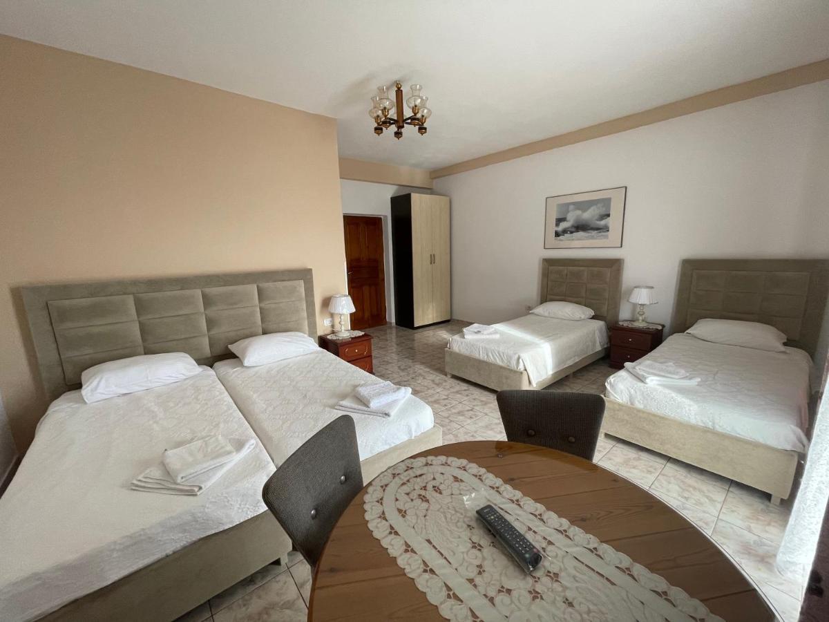 סרנדה Oni'S Apartments מראה חיצוני תמונה